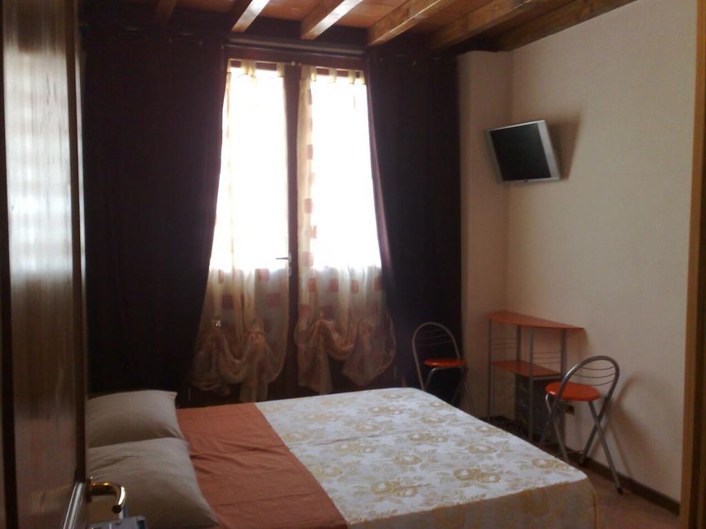 Via Toscana House